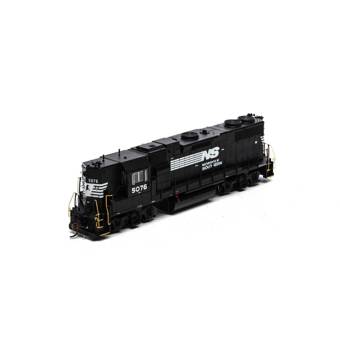 GP38-2 EMD 5076 of the Norfolk Southern - digital sound fitted