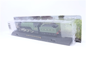 Class V2 2-6-2 'Green Arrow' 4771 in LNER Green - Static Model