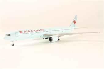 Boeing B777-333ER Air Canada C-FITL 2005 colours with Star Alliance Logo