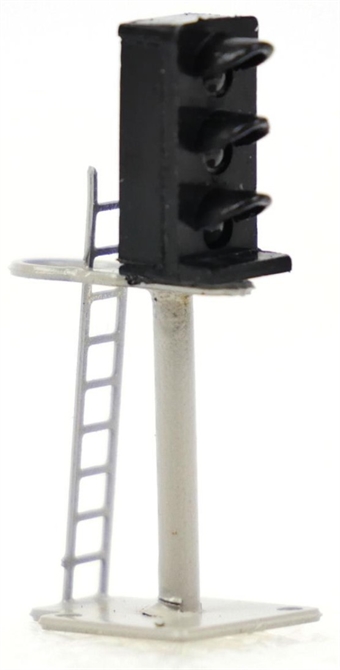 3 aspect platform mounted colour light signal