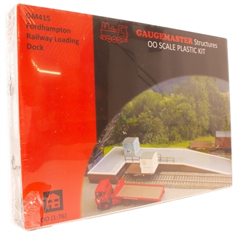 Railway loading dock - plastic kit