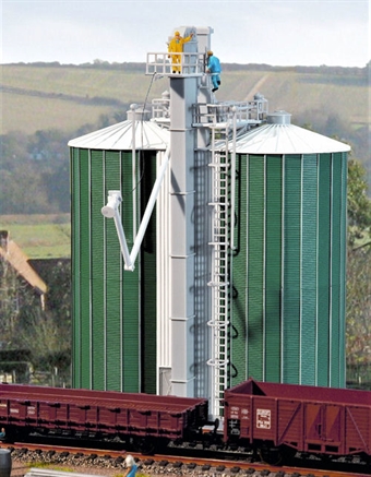 Grain silos - plastic kit