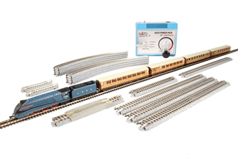 "The Race to the North" starter train set - with Class A4 4-6-2 and four gresley teak coaches