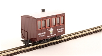 4-wheel narrow gauge coach - "Royal Wedding - Prince Henry and Meghan Markle, May 2018" - Limited Edition of 200