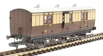 6 wheel full brake 99 in GWR chocolate and cream - with working lighting