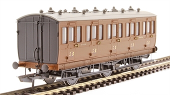 6 wheel 3rd 42956 in LNER pre-war brown - with working lighting