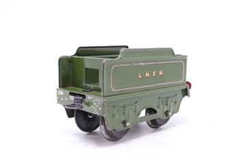 0-4-0 Locomotive 1842 with tender in LNER green