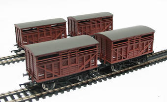 10 Ton cattle wagons in BR bauxite - Pack of 4