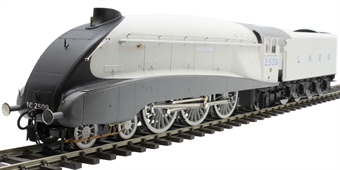 Class A4 4-6-2 2509 "Silver Link" in LNER silver with streamlined corridor tender
