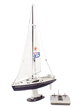 University Club sailing yacht (remote control)