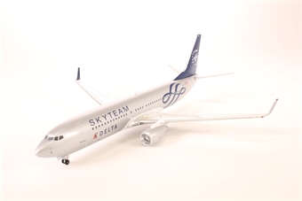Boeing B737-832WL Delta Air Lines N3765 SkyTeam colours with rolling gears
