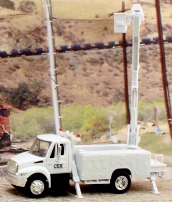 International Bucket Truck, CSX