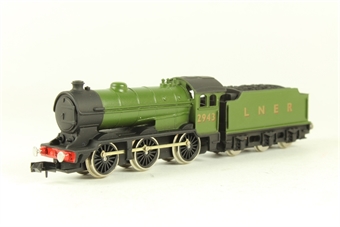 LNER Class J39 0-6-0 Loco 2943 in LNER Green