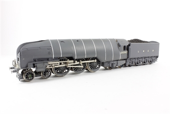 Gresley Class W1 4-6-4 10000 'Hush-Hush' in LNER grey - built from resin kit
