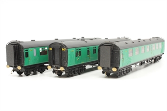 Bulleid semi-open brake third x2 S4221/S4222 and 1x Bulleid corridor composite coach S5781 Southern green - set of three 801 - built from Southern Pride kits