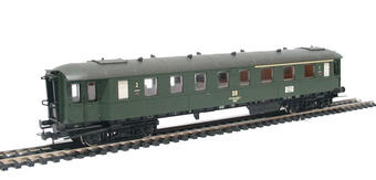1st/2nd class passenger coach of the German DDR in green livery Epoch 4