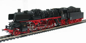 Class BR18 4-6-2 Steam Loco 18316 & Tender of The German DB In Black & Red Livery Era 3
