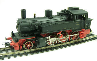 Class BR91 2-6-0 Tank loco of the German DRG in black & red livery Epoch 2