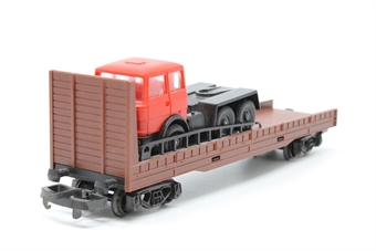 low floor rolling road wagon with lorry