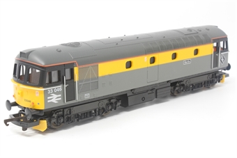 Class 33 33046 "Merlin" in Dutch grey and yellow