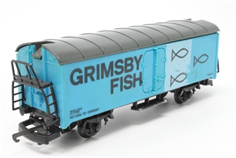 Continental Refrigerator Van - 'Grimsby Fish' N82642H