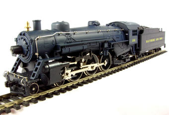 American 4-6-2 Pacific steam loco & tender in Baltimore & Ohio blue livery
