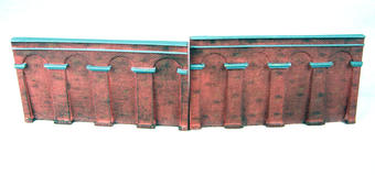 Brick retaining walls - Level: Pack 1 - Lyddle End Range