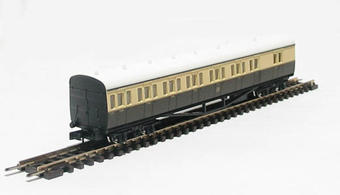 B set suburban coach in GWR chocolate & crean 6738 (revised bogie)