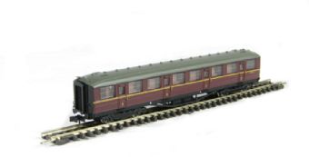 Gresley first class coach in BR maroon livery E11023E