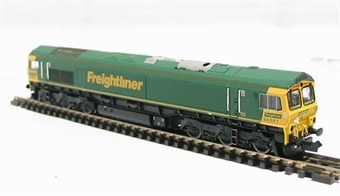 Class 66 diesel 66581 in Freightliner livery