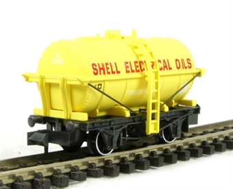Tank wagon 'Shell Electrical Oils' in Yellow