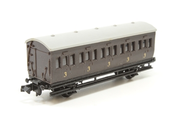 4 wheel 3rd class coach in brown