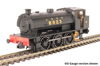 Class J94 Austerity 0-6-0ST 8023 in LNER black with original bunker - Cancelled from production
