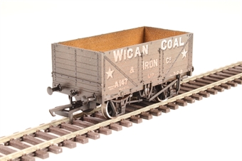 7 plank wagon - "Wigan Coal and Iron Company" - weathered