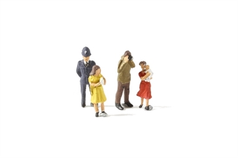 Standing people and policeman - pack of four