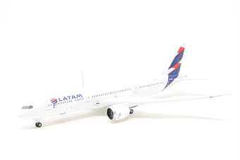 LATAM Airlines B787-9 CC-BGK