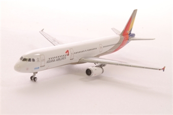 A321 Airbus in Asiana Livery