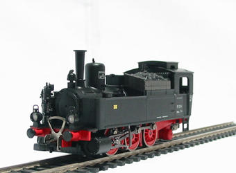 Class 89 0-6-0 of the German DR in black & red livery Epoch III 