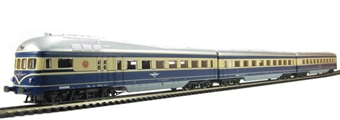 Class Rh5045 "Blauer Blitz" 3 unit express DMU of the Austrian OBB in blue & cream livery Epoch III
