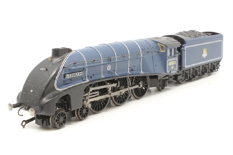 Class A4 4-6-2 'Mallard' 60022 in BR Express Blue - Split from "The Mallard" Train Set