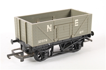 7-plank wagon with drop doors in BR grey M2313