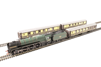 Gloucester City Pullman Train Set with Class 8 4-6-2 71000 "Duke of Gloucester " in BR lined green with 3 Pullman coaches (2 x Parlour, 1 x Brake)