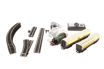 GWR Postal Express train set - with operating travelling post office