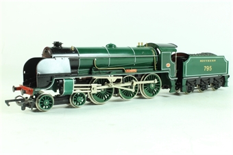 King Arthur Class N15 4-6-0 'Sir Dinadan' 795 in SR Green