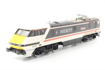 Class 91 91022 "Robert Adley" in Intercity swallow livery