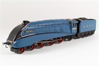 Class A4 4-6-2 "Kestrel" 4485 in LNER Blue