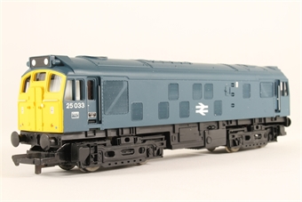 Class 25 25033 in BR blue