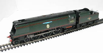 Battle of Britain Class 4-6-2 34051 "Winston Churchill" in BR Green - NRM Collection Special Edition