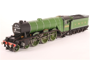 Class A1 4-6-2 2569 'Gladiateur' in LNER apple Green - Split from Queen of Scots Pack