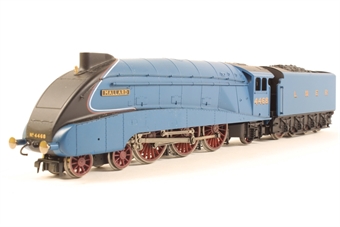 Class A4 4-6-2 4468 'Mallard' in LNER Blue - 75th Anniversary Limited Edition